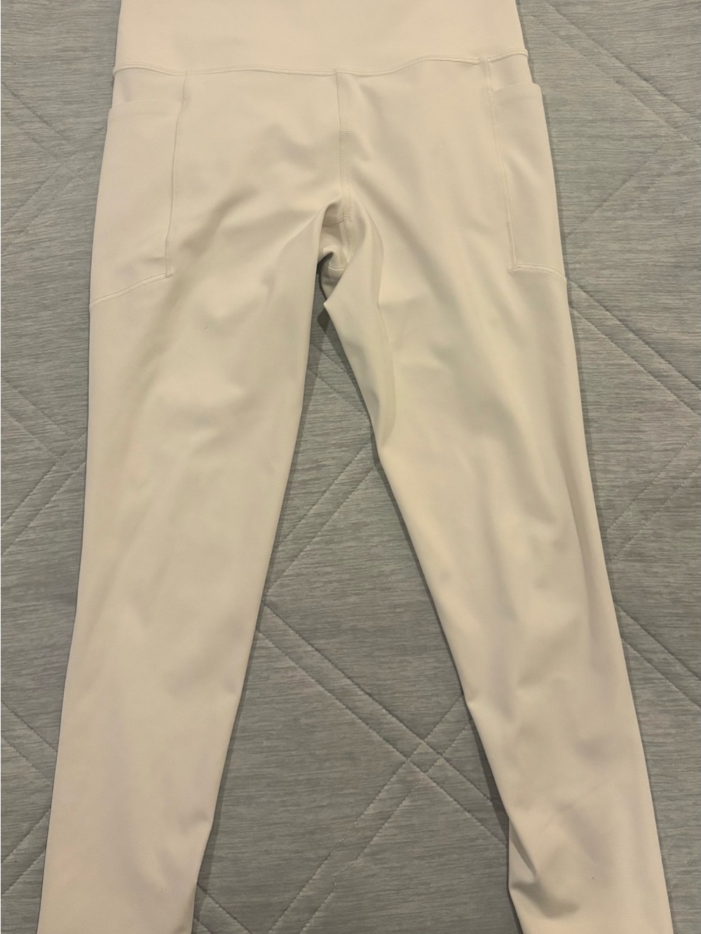 Athleta Cream High-Rise Pocket Leggings